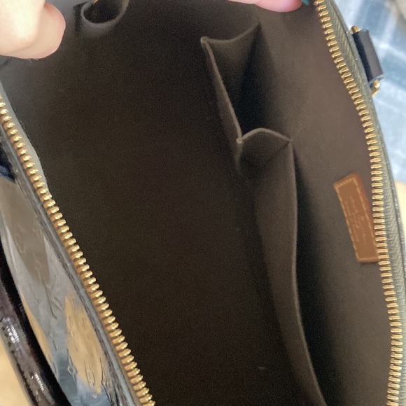 Authentic Louis Vuitton Large Alma GM Satchel Bag - Picture 5 of 14